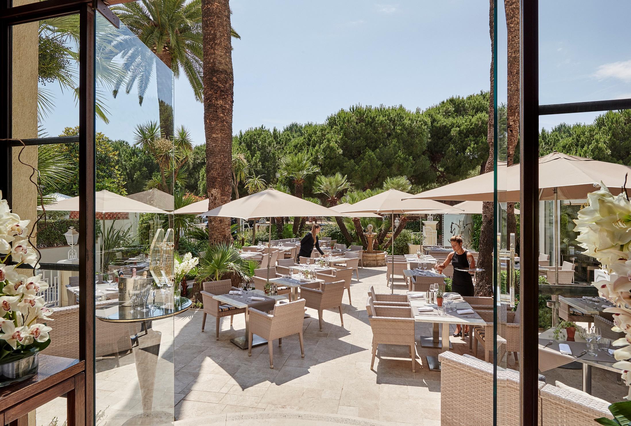 Hôtel Juana Bagian luar foto