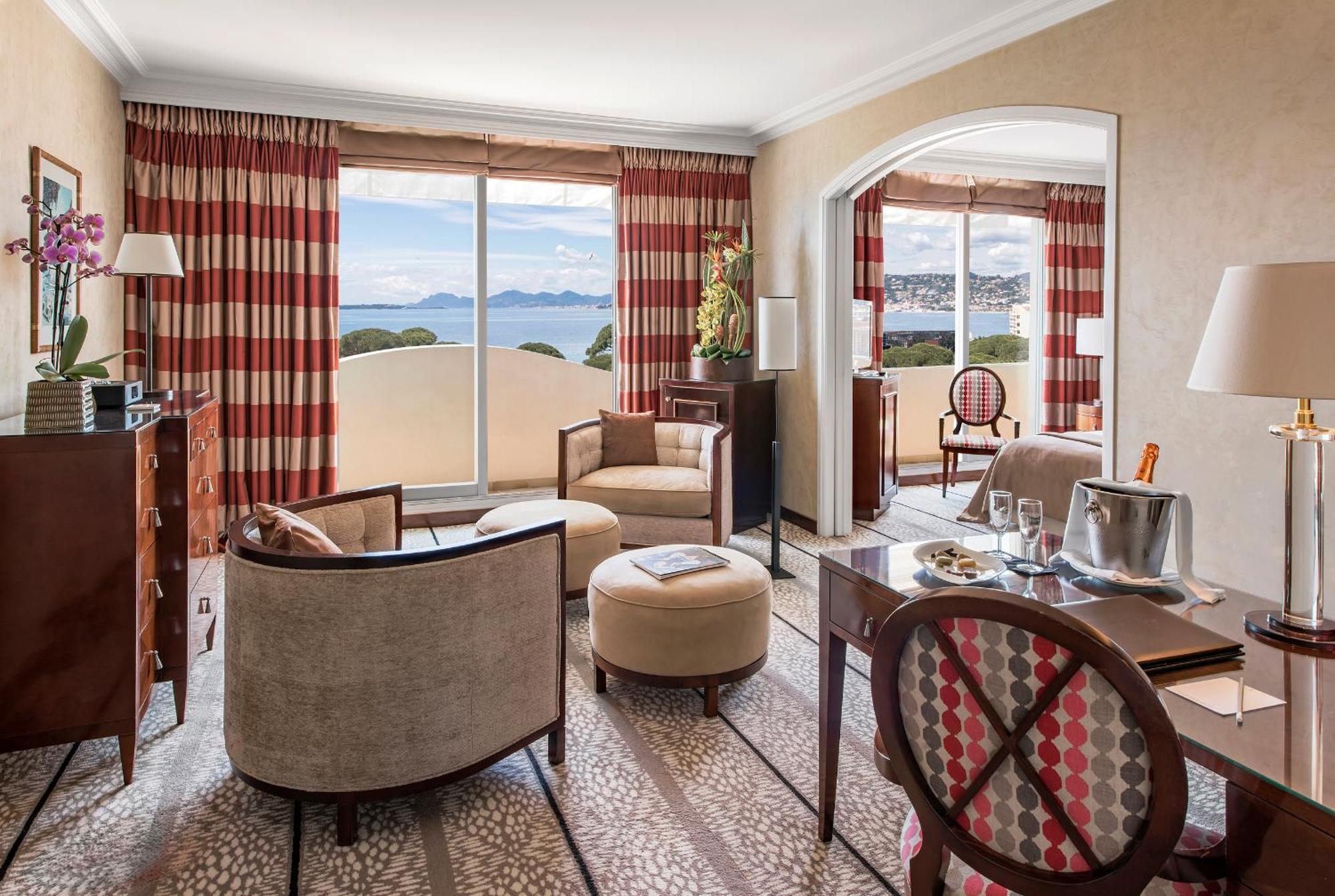 Hôtel Juana Bagian luar foto