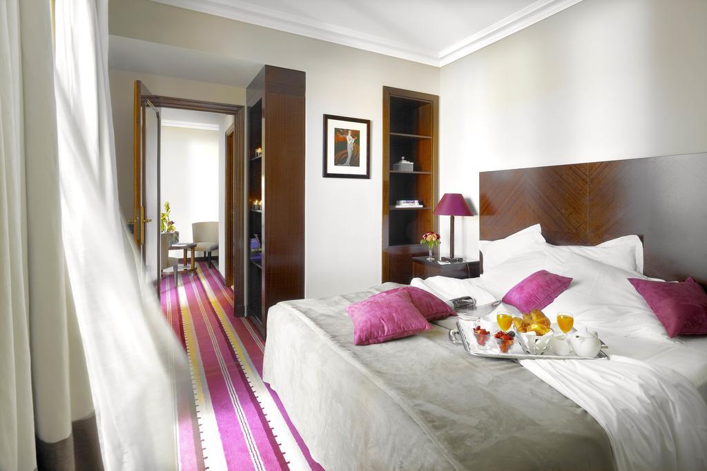 Hôtel Juana Bagian luar foto